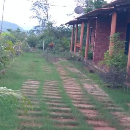Vinee'S Kitchen And Motel Koynanagar Bagian luar foto